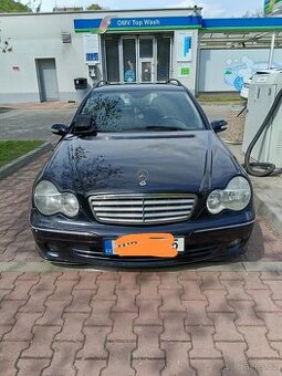 Mercedes-Benz C220