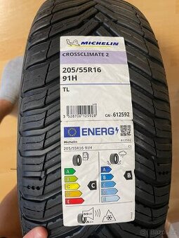 Nové celoroční pneumatiky Michelin – 2 kusy