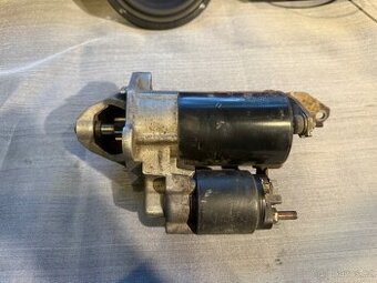 Starter audi a4 1.6i 75kw