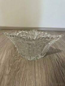 Mísa z broušeného skla