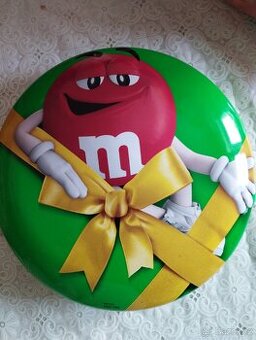 Krásná plechová krabička od M & M