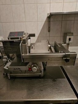 Nářezovy stroj SAM