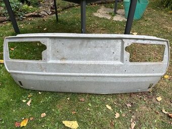 Škoda 125 L zadní čelo