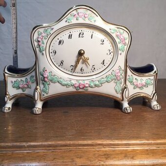 porcelánové krbové hodiny Dux