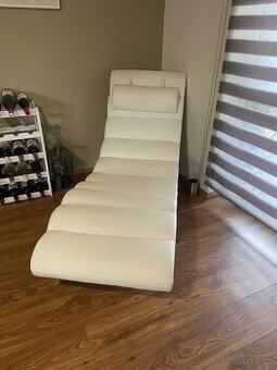 Kozenkove kreslo s lenoskou