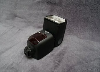 Externí blesk Metz 44 AF-1 pro Canon