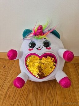 Plyšový jednorožec ve vajíčku