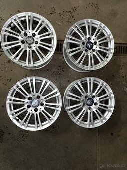 Kola Mercedes w212 R16