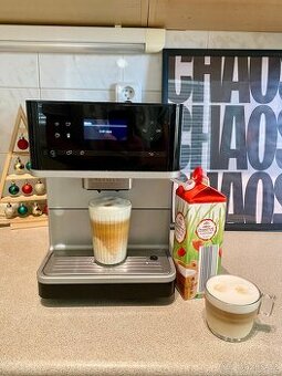 Kávovar Miele CM 6100