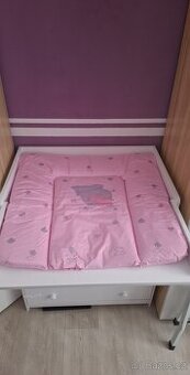 Přebalovací komoda