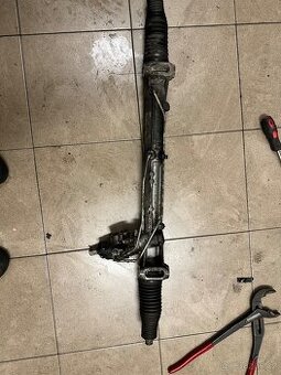 Hřebenové řízení - servorizeni Audi a4 b8 8T1 422 065 B