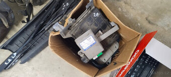 Díly Mitsubishi Carisma 1.8