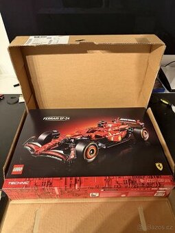 Nové LEGO Technic 42207 Auto Ferrari SF-24 F1