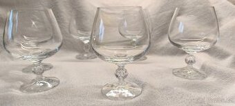 NOVÉ sklenice na koňak s broušenou nožičkou - 6 ks