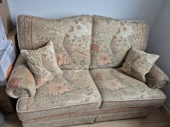 Pohovka, sedačka s taburetem - velmi pěkný stav