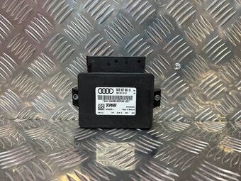 ŘÍDICÍ JEDNOTKA PARKOVACÍ BRZDY AUDI 8K0907801H