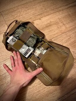 Rhino Rescue IFAK : tourniquet, izrael. obvaz, gáza, chest..