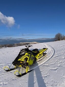 Polaris RMK 850 Khanos Pro