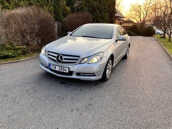 Mercedes-Benz E Coupé 220 CDI 2012