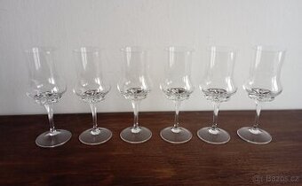 Designové retro skleničky na sekt, nebo vín