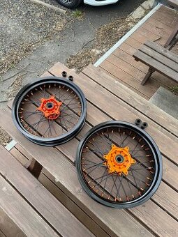 Motard kola (Ktm)