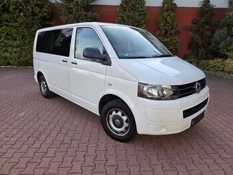 VW Mulitvan T5 2.0 TDI 103kW,Webasto,1.Majitel,serviska,rozv