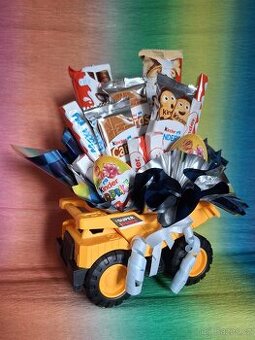 Kinder truck a jiné dárky