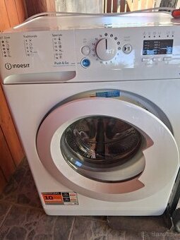 Indesit 6Kg, jako nová
