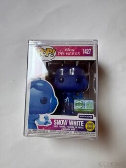 Funko Pop Snow White translucent blue