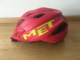 Cyklistická helma Met