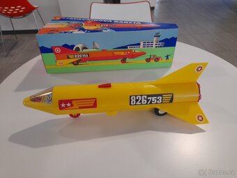 ITES - RAKETA NA SETRVAČNÍK, ORIG. KRABICE, TOP STAV