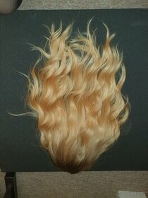 Blond paruka