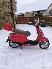 Vespa Primavera 125