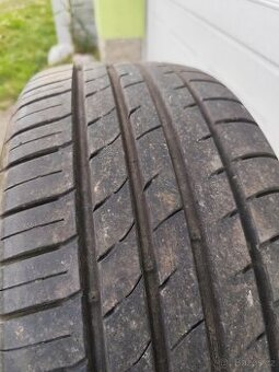 KUMHO CRUGEN 235/55 R18