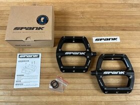 Pedály SPANK Spoon 110 black + nový Rebuild kit