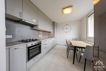 Pronájem bytu  3+1, 74 m² s balkonem po rekonstrukci – plně 