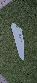 Ploutev pro windsurfing