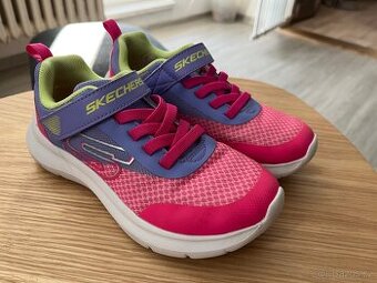 Dívčí tenisky Skechers 33