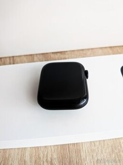 Apple watch 8 45mm nové -záruka 24 měsíců