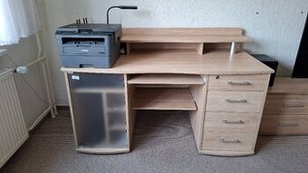 AKCE: PC/psací stůl Picasso, stabilní, kvalitní, 95kg (ZLÍN)