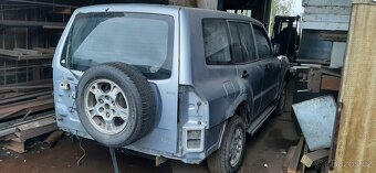 Mitsubishi pajero 3