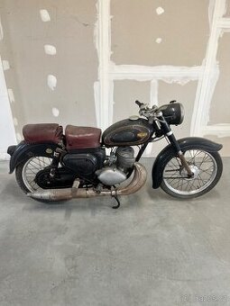 Triumph Cornett 200