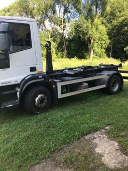 Prodam IVECO 150 E 25 R,v 2010 nosic kontejneru