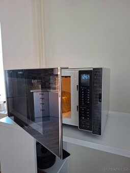 Mikrovlnná trouba Whirlpool MWP 303 SB