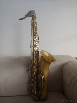 Tenorový saxofon King Super 20 Series I z roku 1946