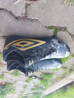 Turfy Umbro Formation II vel. 43