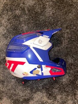 Leatt helma