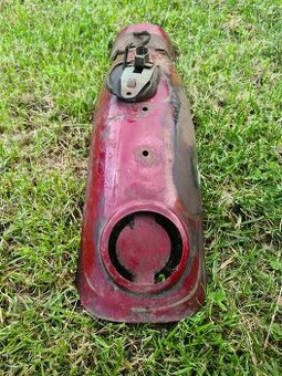 Zadna časť zadneho blatníka jawa perak