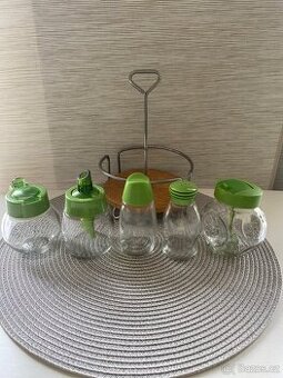 Sada nádob na dochucovadla