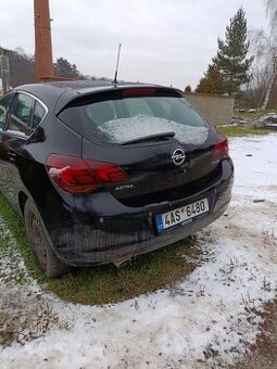 Prodam OPEL ASRTA J 1.6 turbo